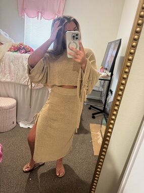 Beige Knit Midi Set - Neutral Ribbed Design